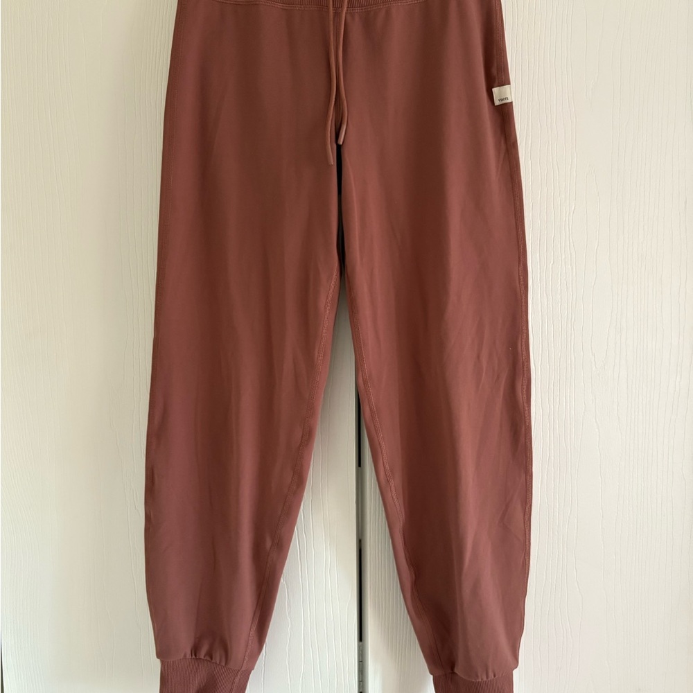 Vuori Daily Jogger Pants, Size Small, Dusty Pink VW418